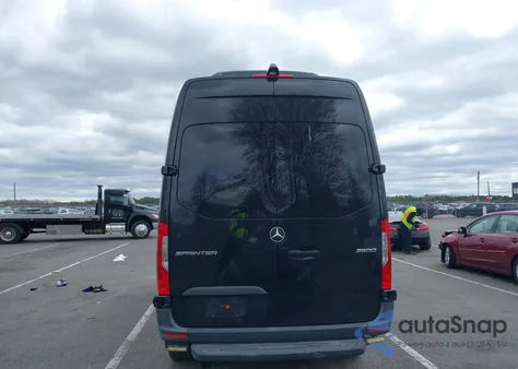 2019 Mercedes-Benz Sprinter 2500 High Roof V6 из США, поврежденный, VIN WDZPF0CD3KP130537